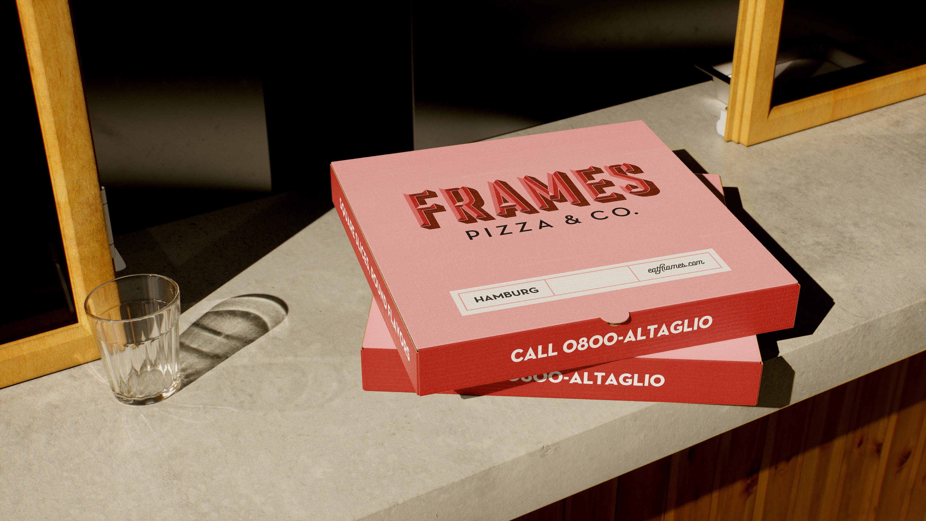 Packaging Design für Frames Pizza Slices – moderne Pizzaverpackung mit auffälliger Typografie und kräftigen Farben
