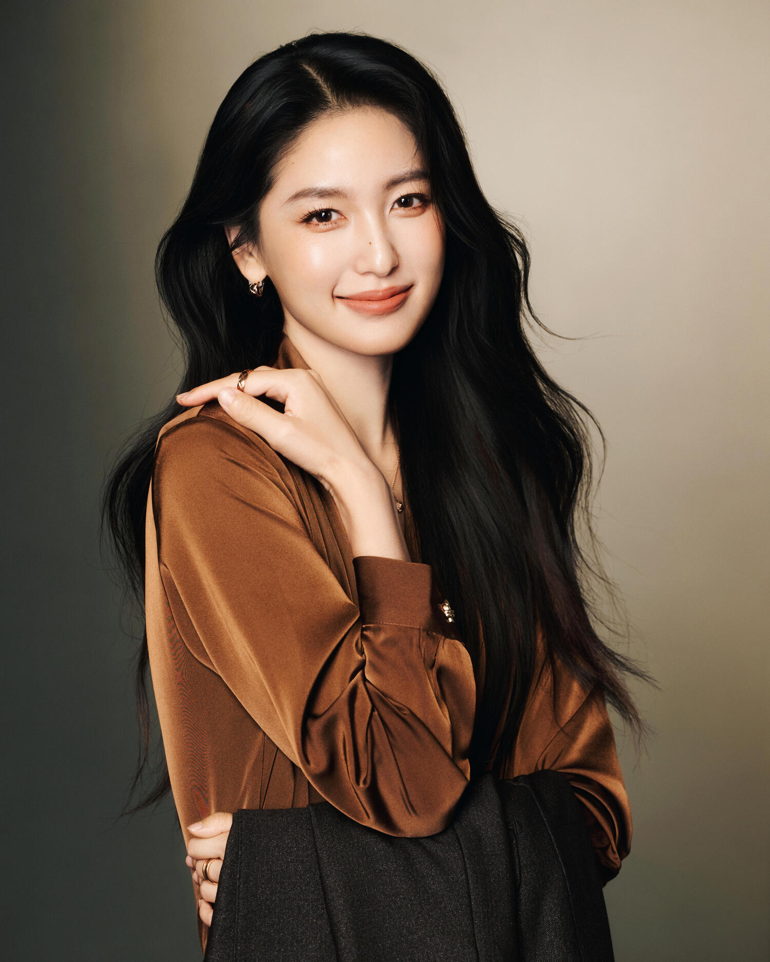 business portrait photography smiling professional woman by Lefty Studio