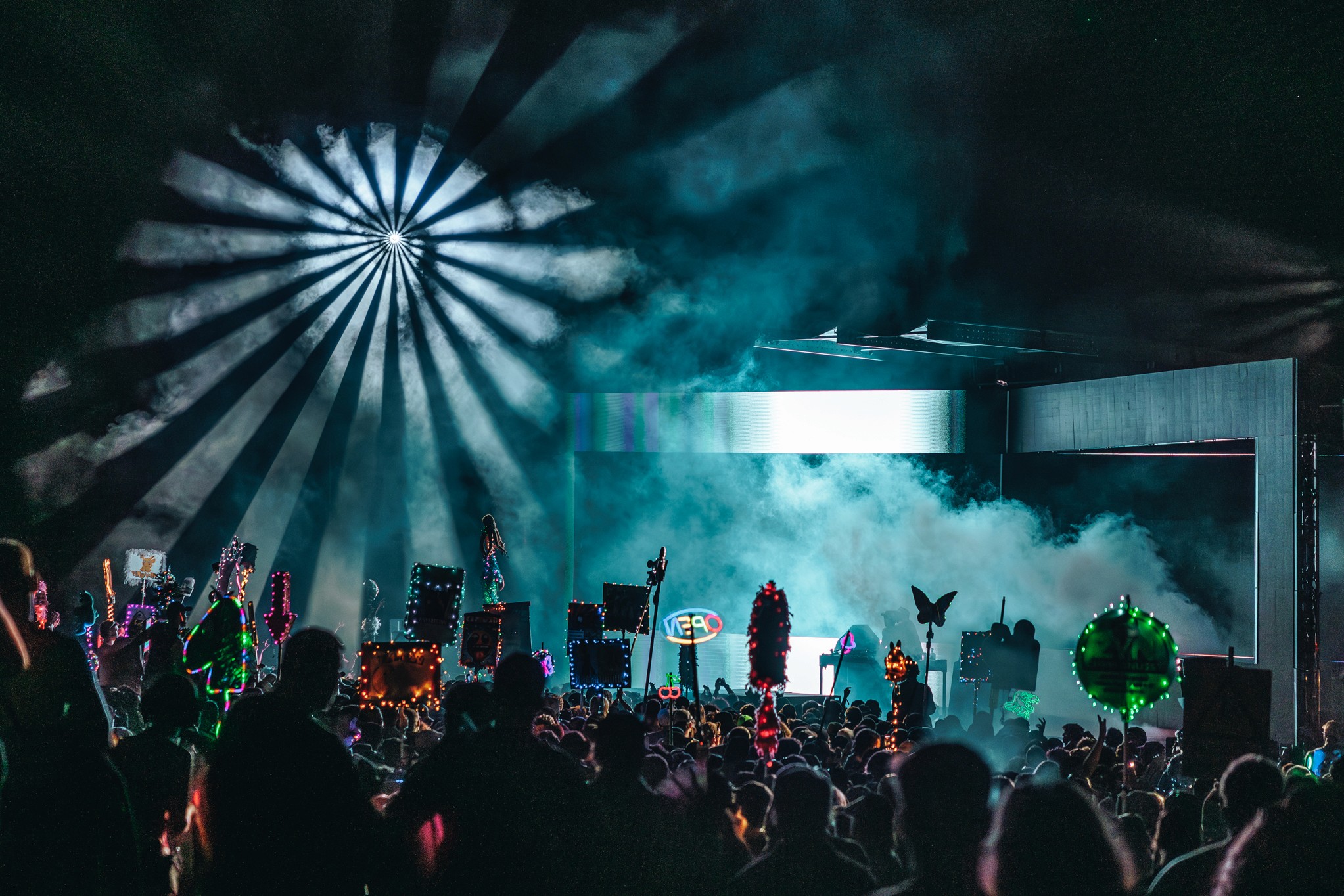 Pitch Music & Arts studio john fish lighting design