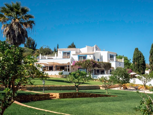 Yoga and sound healing retreat focused on rest, balance and mental reset.