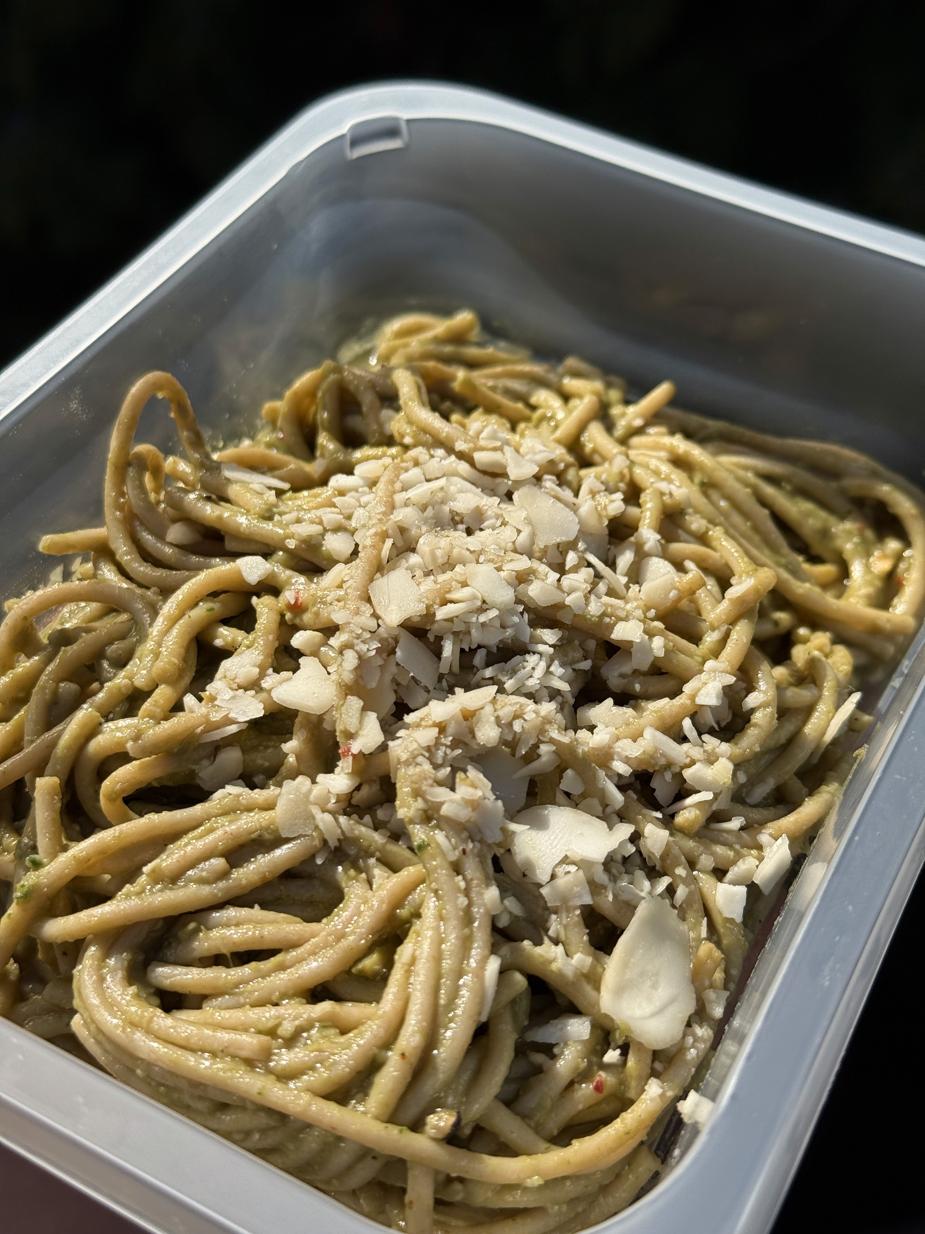 Dieta pudełkowa prosto z Bydgoszczy dostarcza smaczną i zbilansowaną dietę pudełkową w przystępnych cenach. Jeśli szukasz zdrowego i taniego cateringu dietetycznego, nasza dieta pudełkowa Bydgoszcz to idealne rozwiązanie. Catering dietetyczny z Bydgoszczy zapewnia świeże, wysokiej jakości posiłki, które łączą smak i wartość odżywczą w wyjątkowo atrakcyjnej cenie. Postaw na dietę pudełkową Bydgoszcz, aby cieszyć się wygodą i najlepszym stosunkiem jakości do ceny na rynku. Catering dietetyczny w Bydgoszczy to doskonały wybór dla każdego, kto chce zdrowo jeść bez konieczności samodzielnego gotowania, wybierając tanie i sprawdzone rozwiązania.