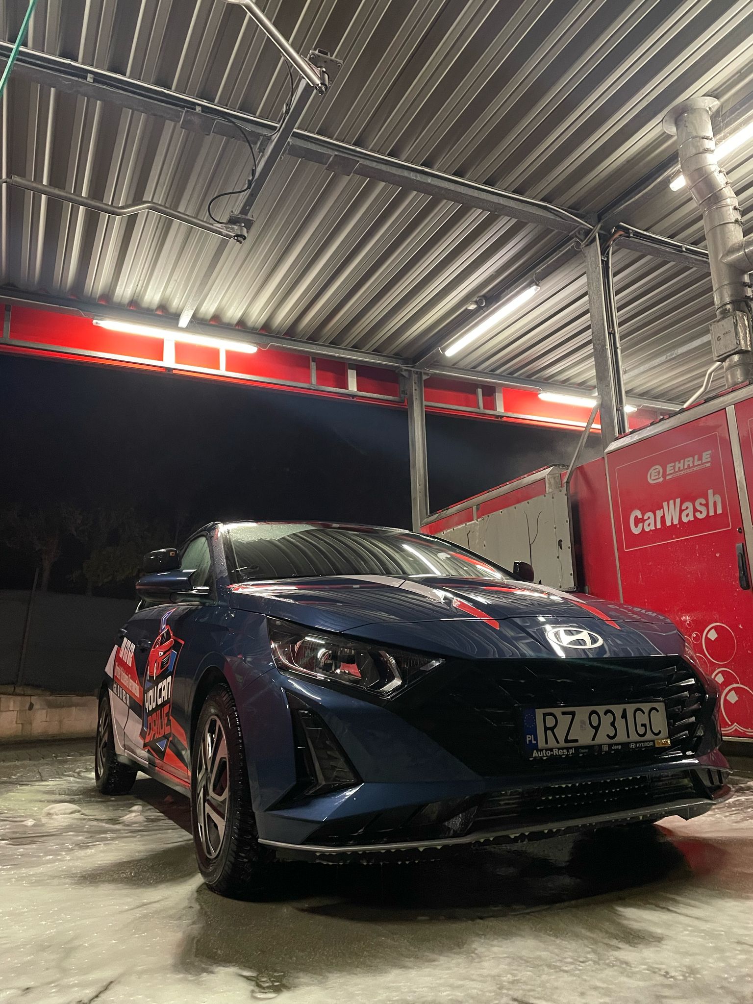 Podstawowa pielęgnacja samochodu: jak robić? Nauka jazdy Rzeszów OSK You Can Drive