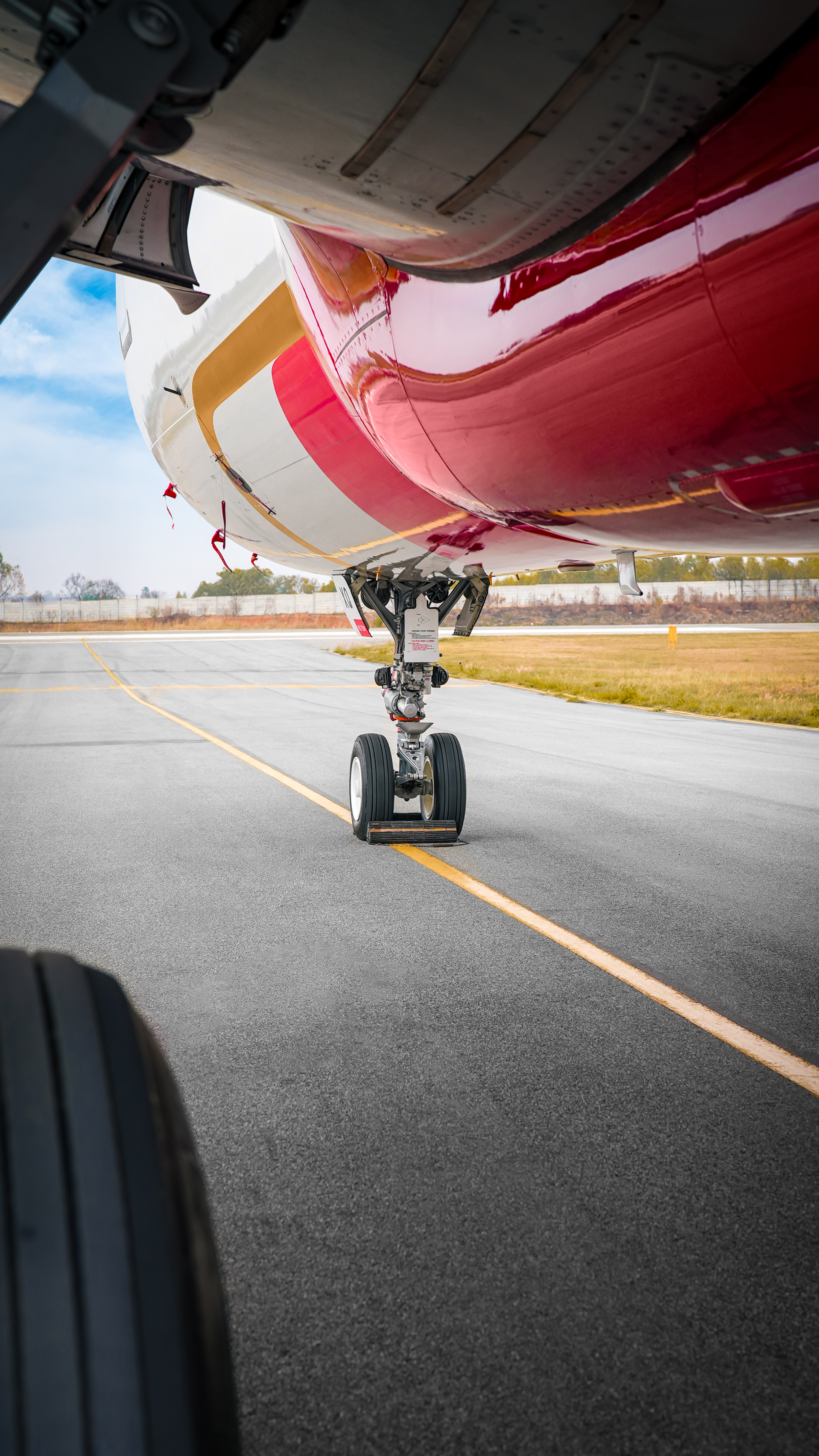 man wearing brown knit crew-neck sweater
