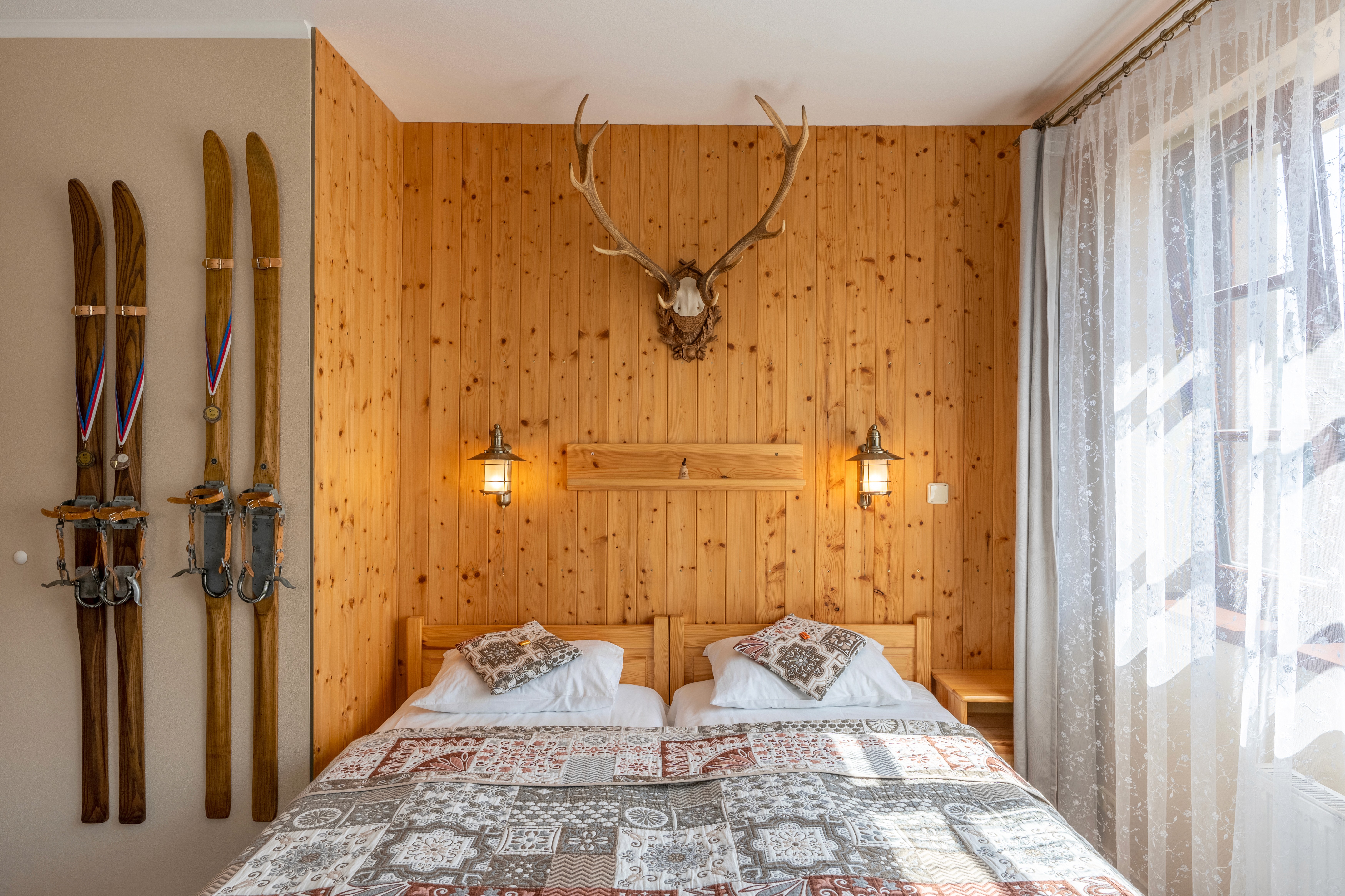 Here comes the alt text