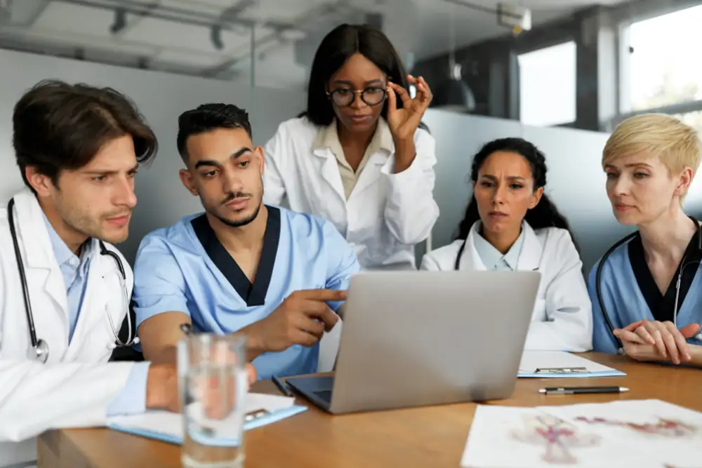 Healthcare staff collaboration to prevent employee turnover in treatment centers