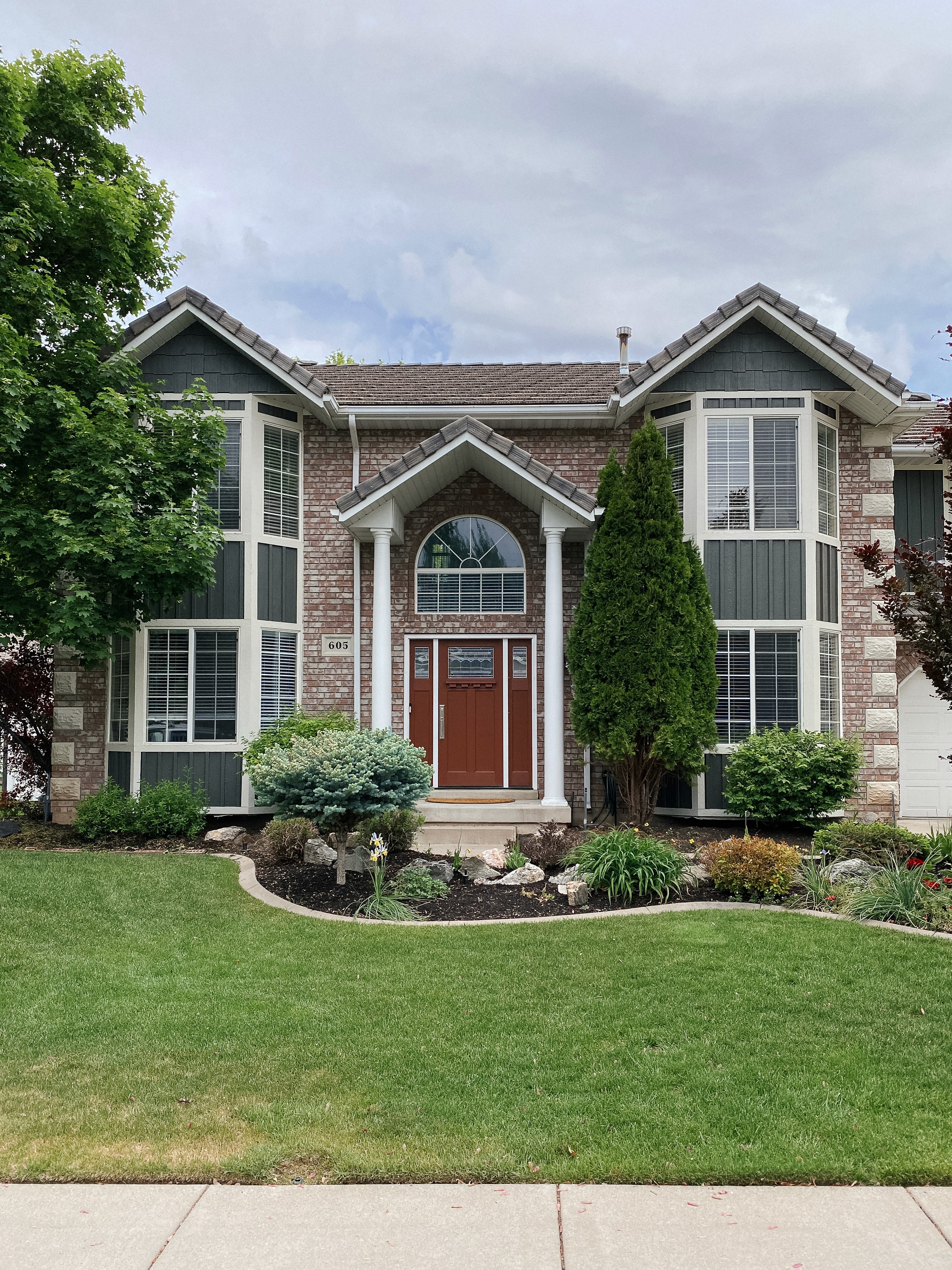 Photo of luxury living room