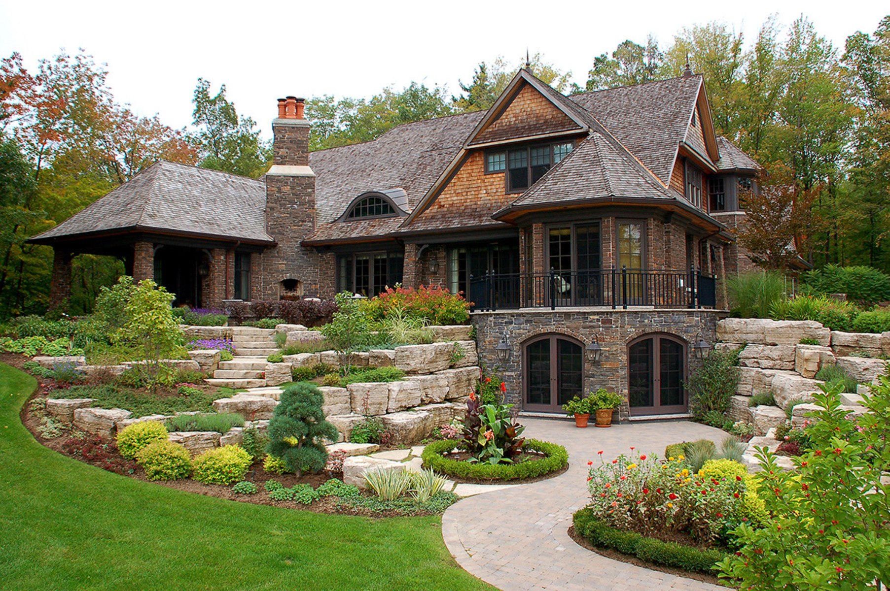 Image of a luxury home