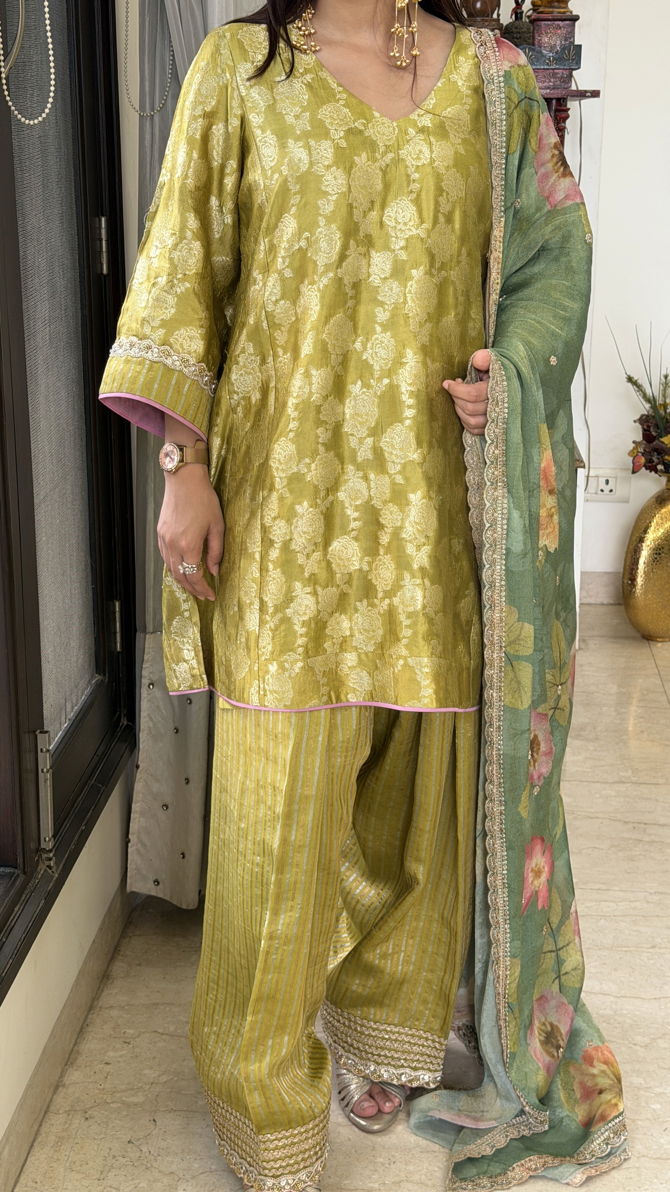 The Mehendi Bagh Set thumbnail 2