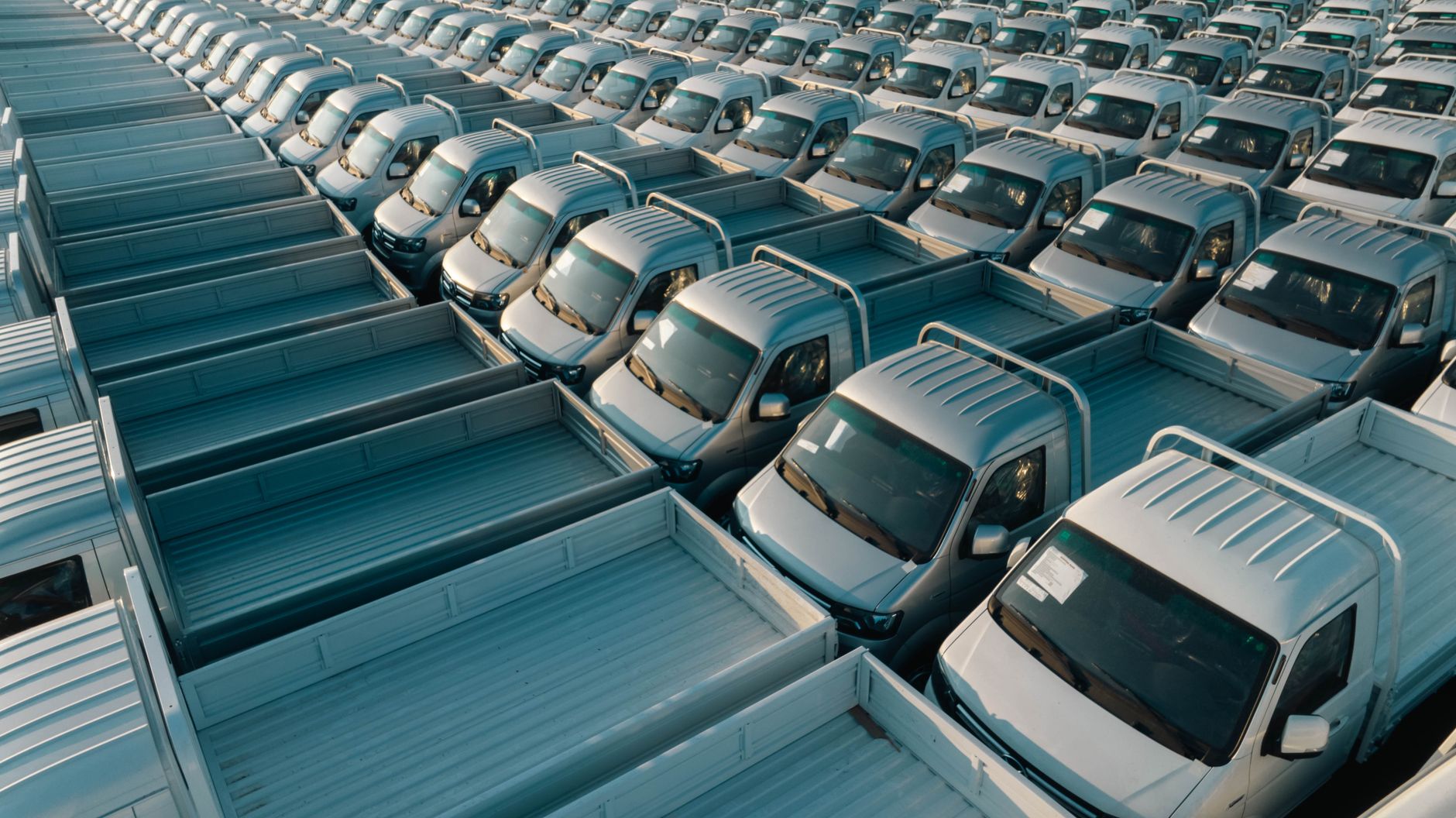 Carros elétricos baratos no Brasil: fábrica da Emova promete modelos a partir de R$ 65 mil