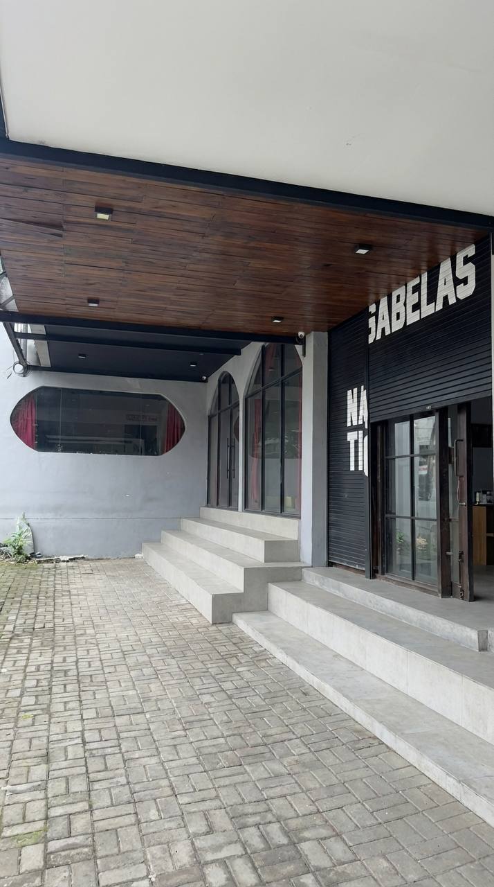 200 m² commercial space for lease on the main road of Canggu Batu Bolong