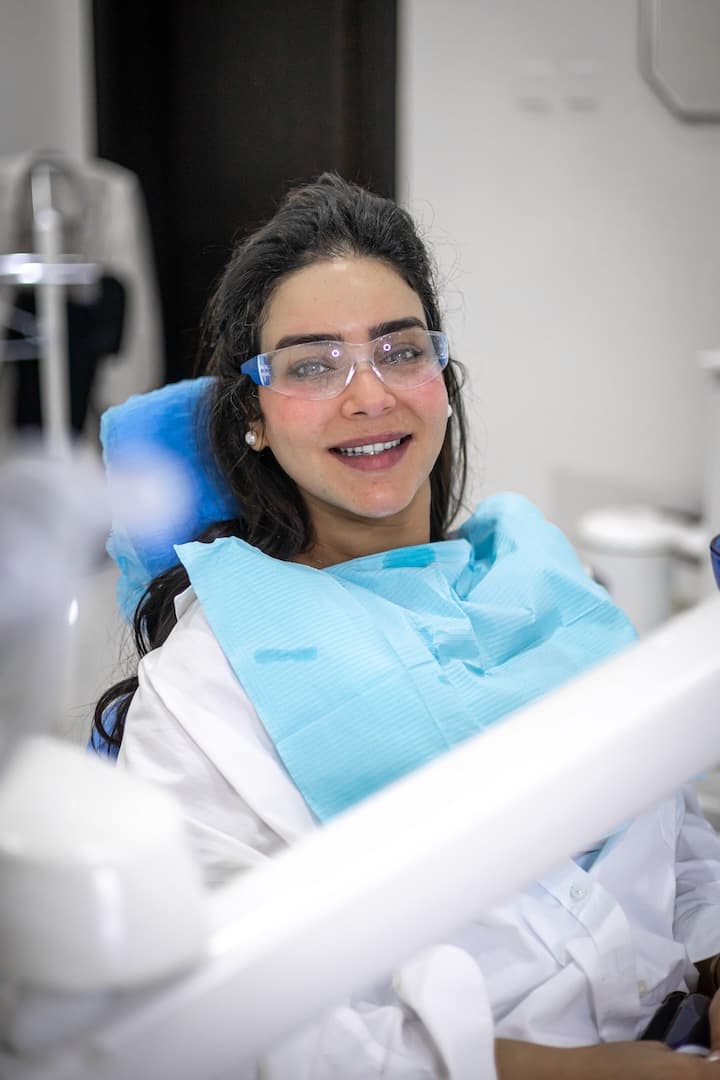Quick and safe dental implants in Abu Dhabi