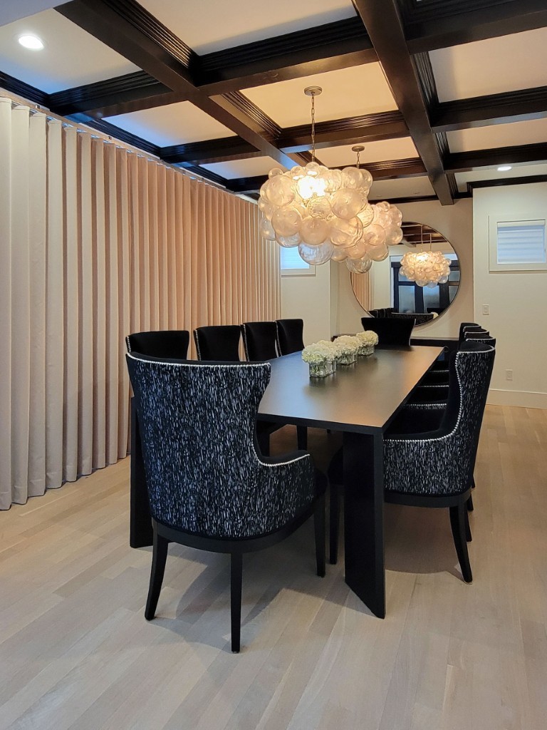 Image of Luxury dining room design with KHD Homes' elegant furniture and layout design expertise on display.