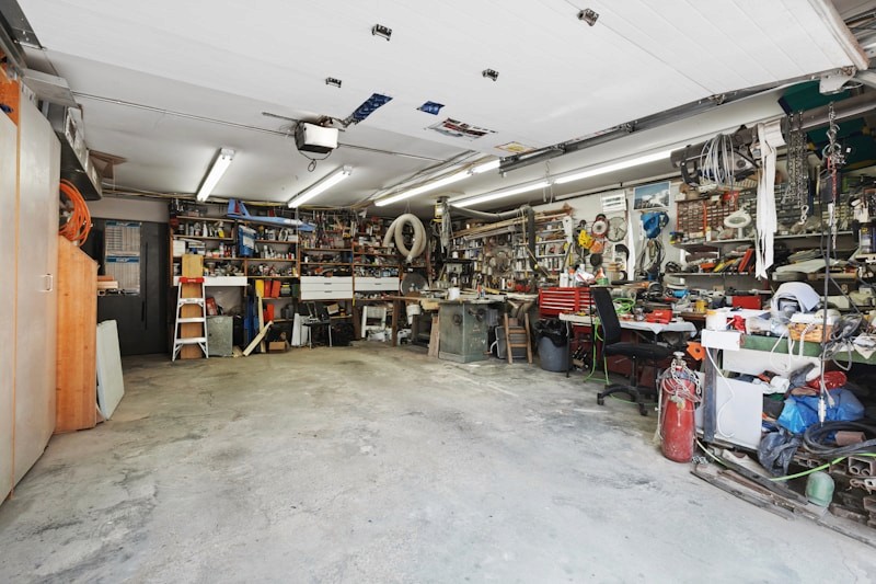Workshops & Garages