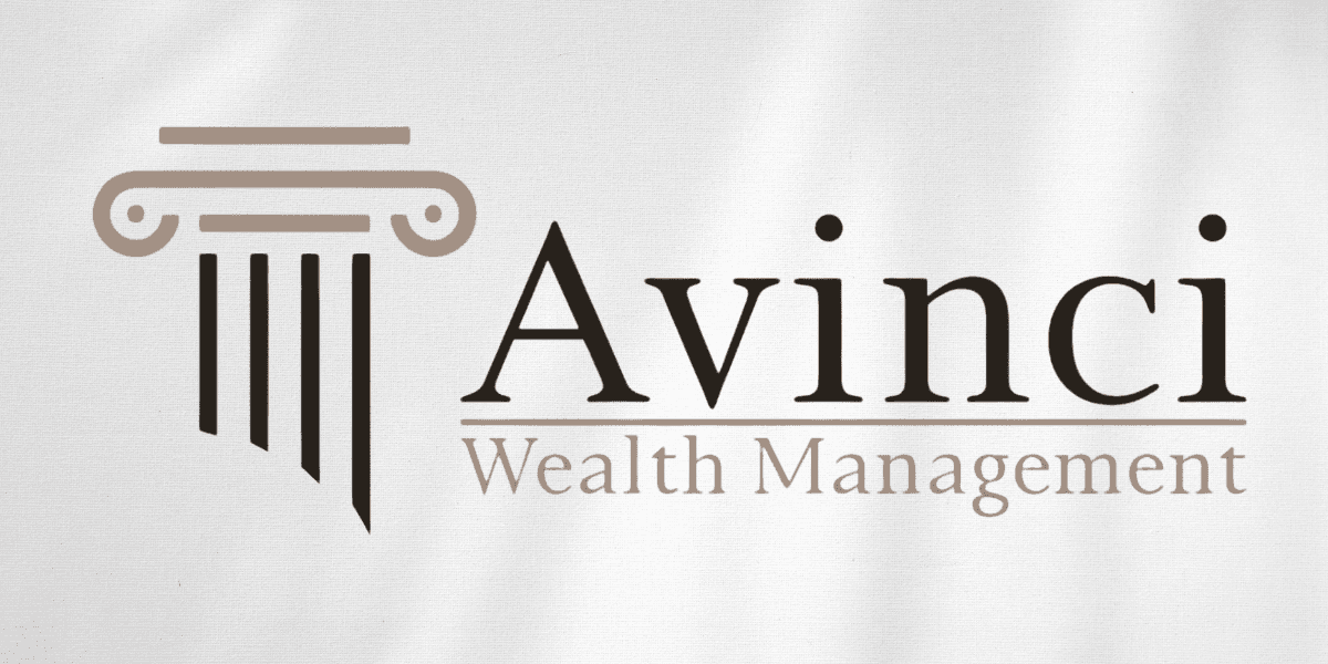 Avinci Wealth Management logo featuring a stylized classical column and company name.