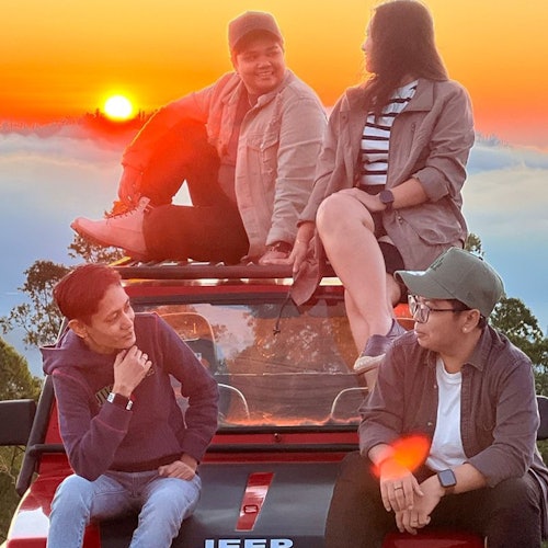 巴图山日出吉普车之旅及自然温泉参观门票，地点：金塔马尼