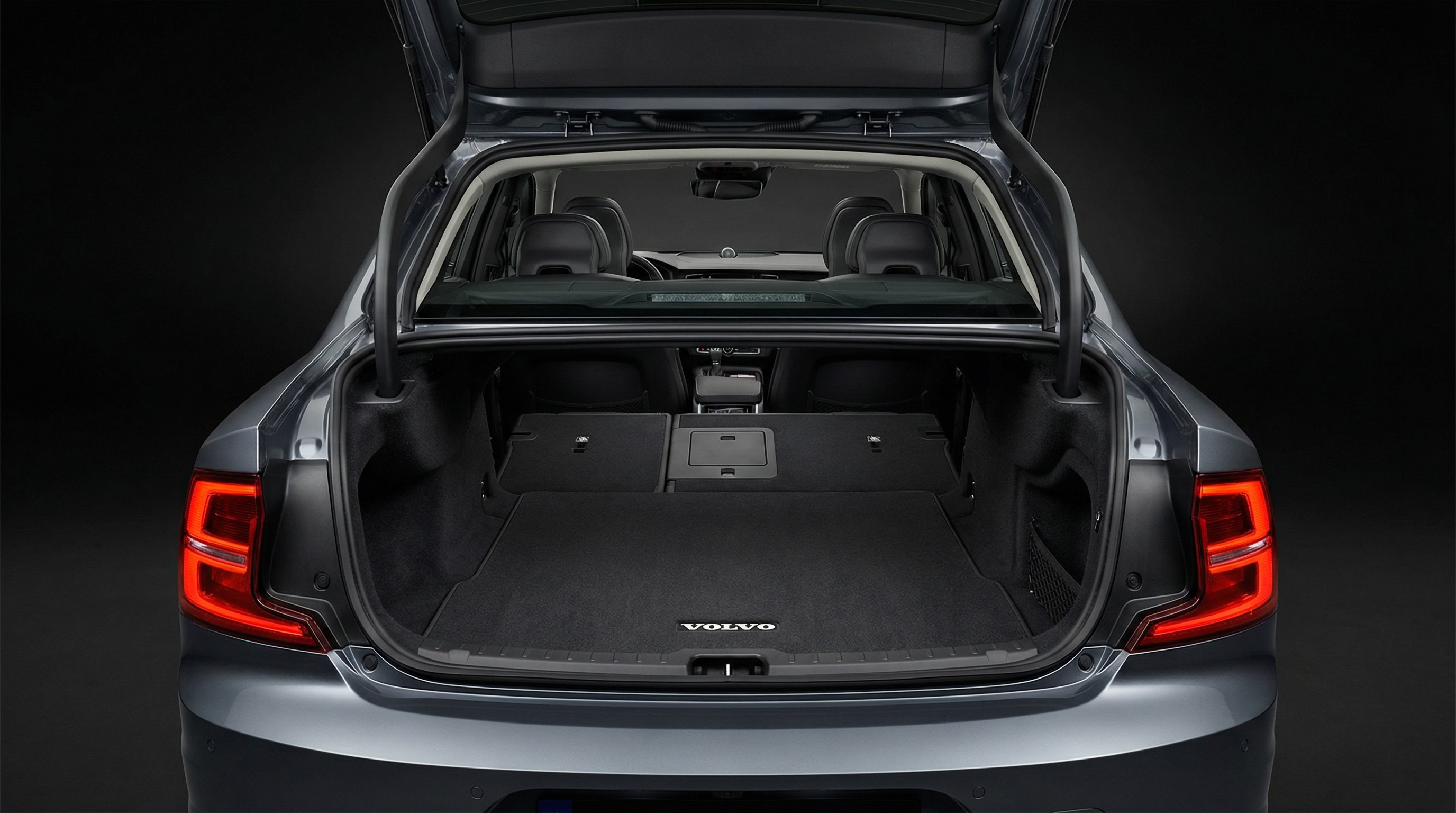 Volvo S90 Trunk