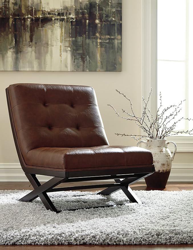 Elegant sidewinder accent chair with modern appeal and high-quality craftsmanship.