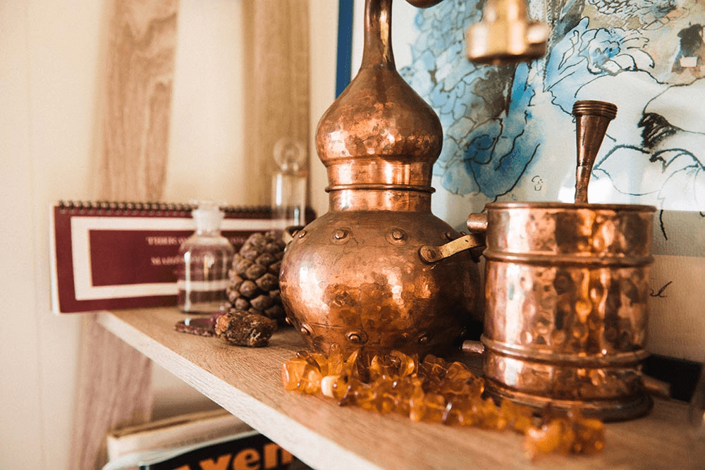 Traditional copper still