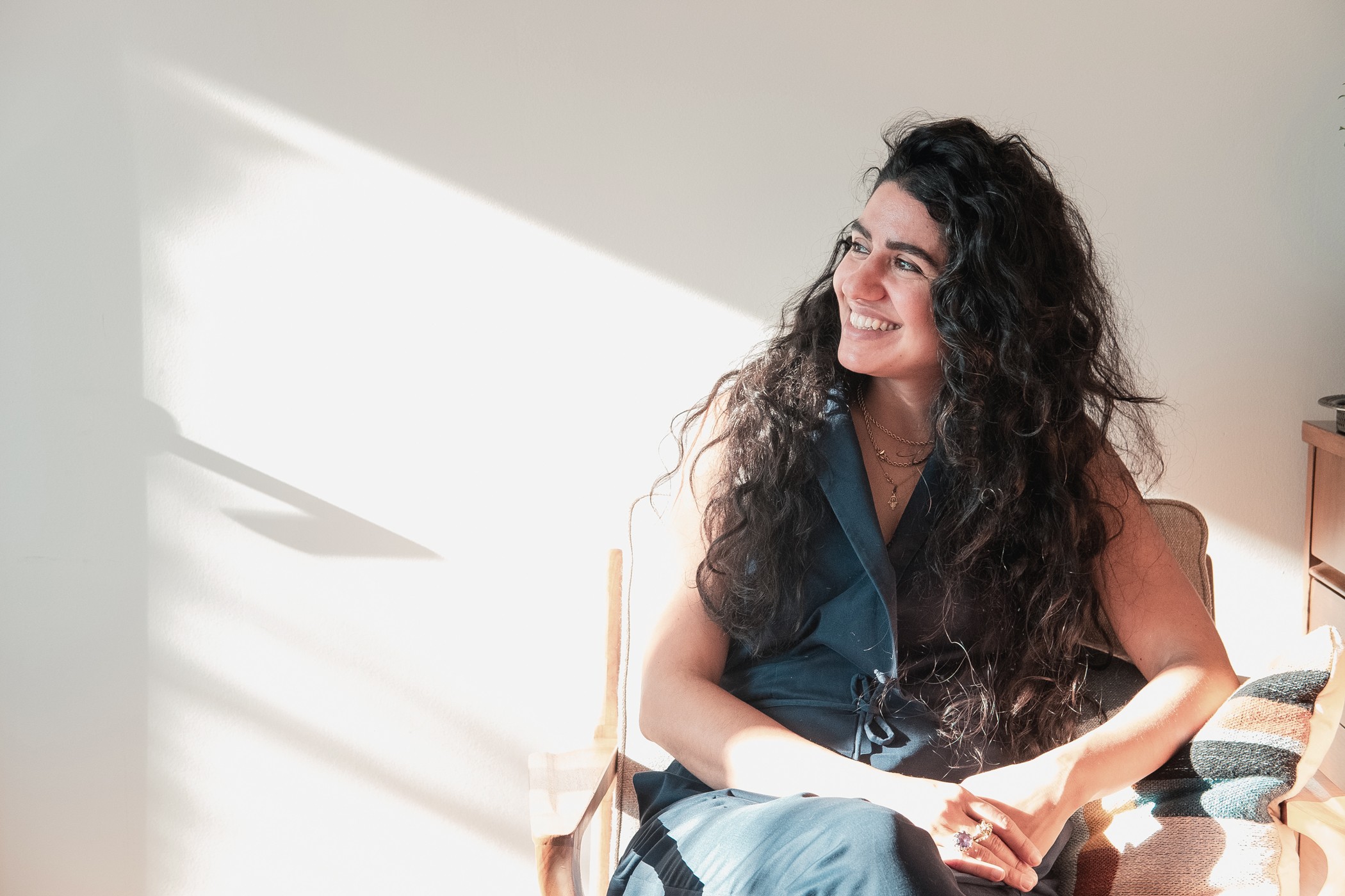 editorial-woman-headshot-studio-portrait-katt-jones-photography