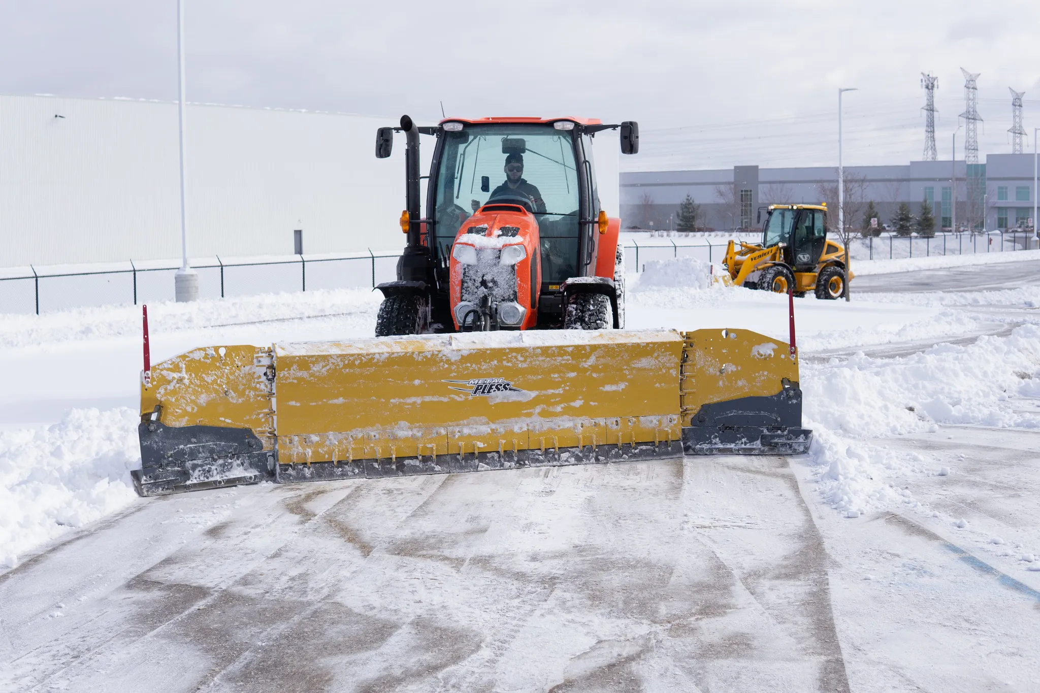 Advanced snow plowing services at Falcons include commercial and emergency snow removal in Mississauga. Call us now to make your property safer in winter!