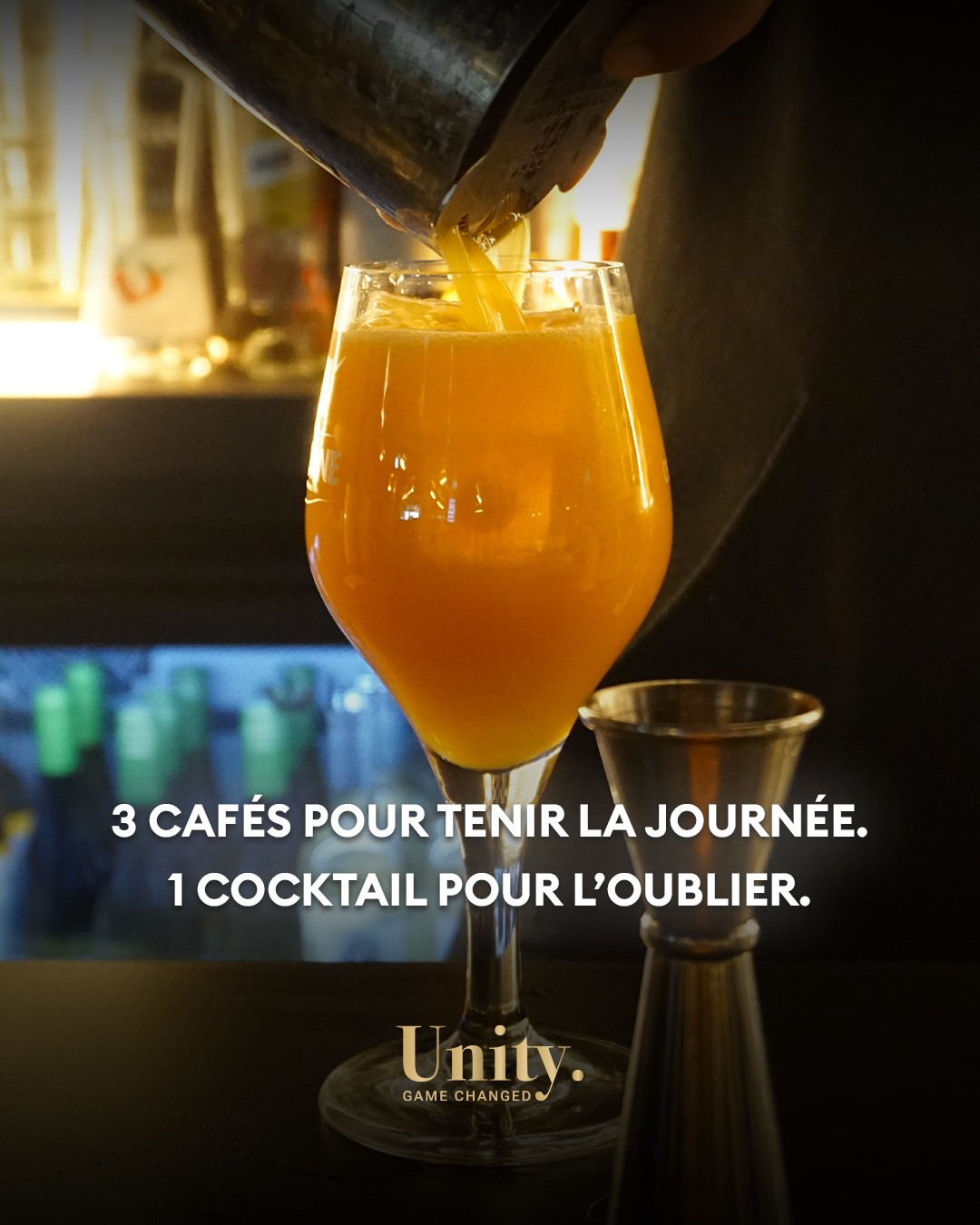 Entrepreneurs engaging in a lively discussion during a Bizz Buzz networking event.