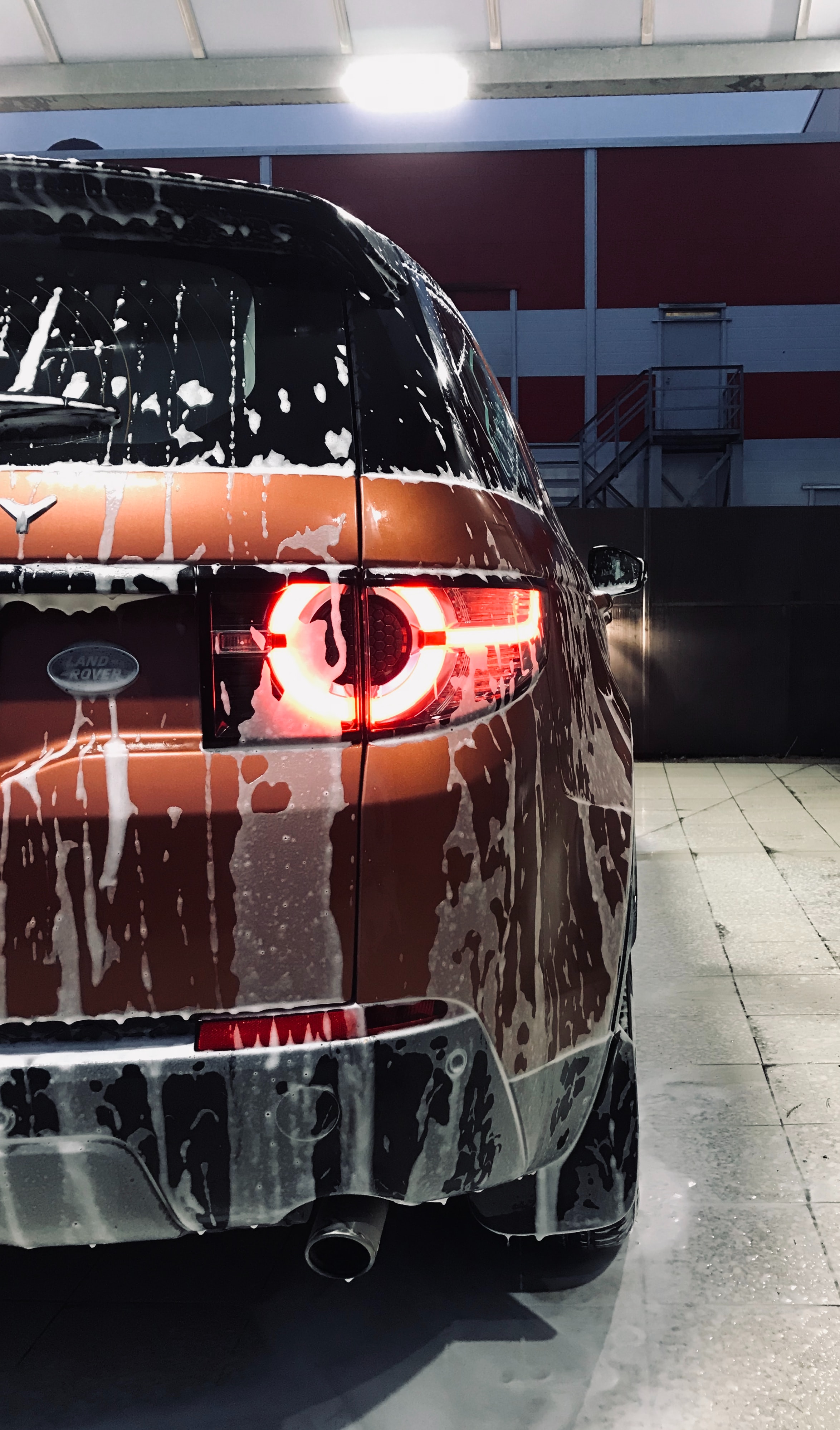 Mesmerizing Mint Car Wash View in 4K Mesmerizing Mint Car Wash View in 4K