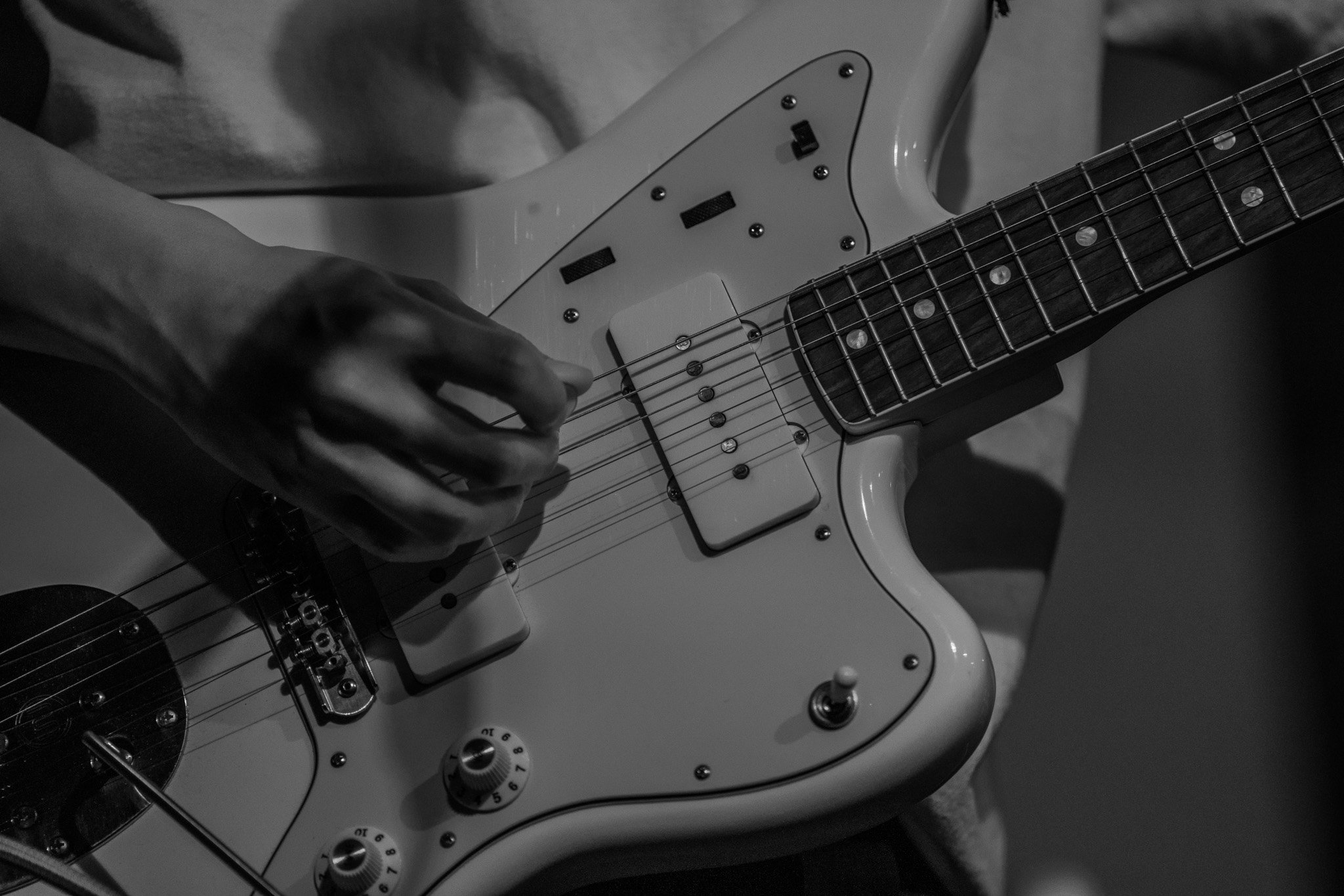 erin Baek performing with The Volunteers at Deluxe in Indianapolis