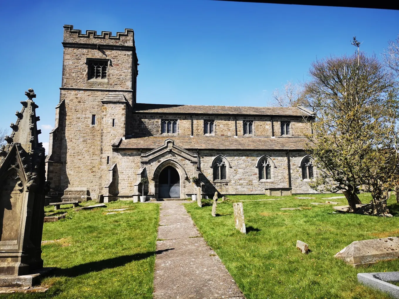 After photo showing completely cleared and cleaned guttering system