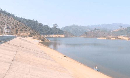 water dam viewing mountain during daytime