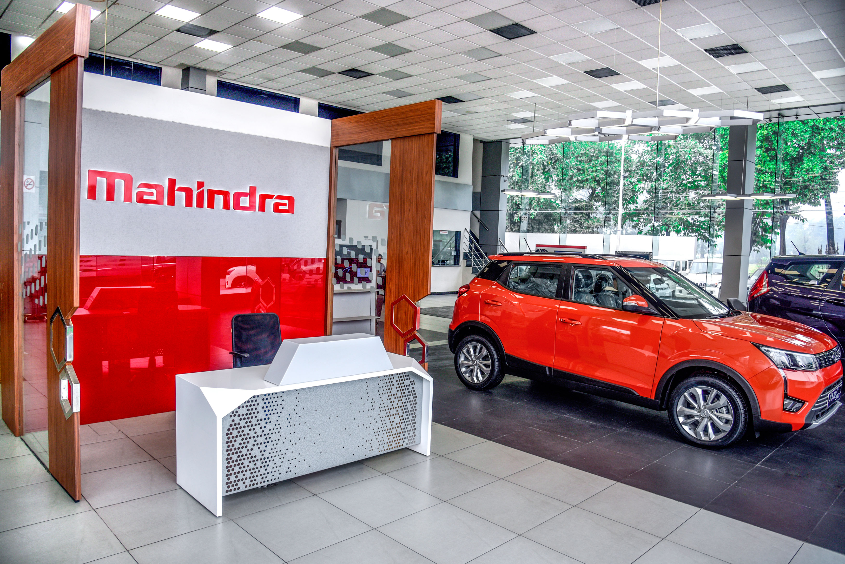 Mahindra | Passenger Vehicles Dealership Identity Programme
