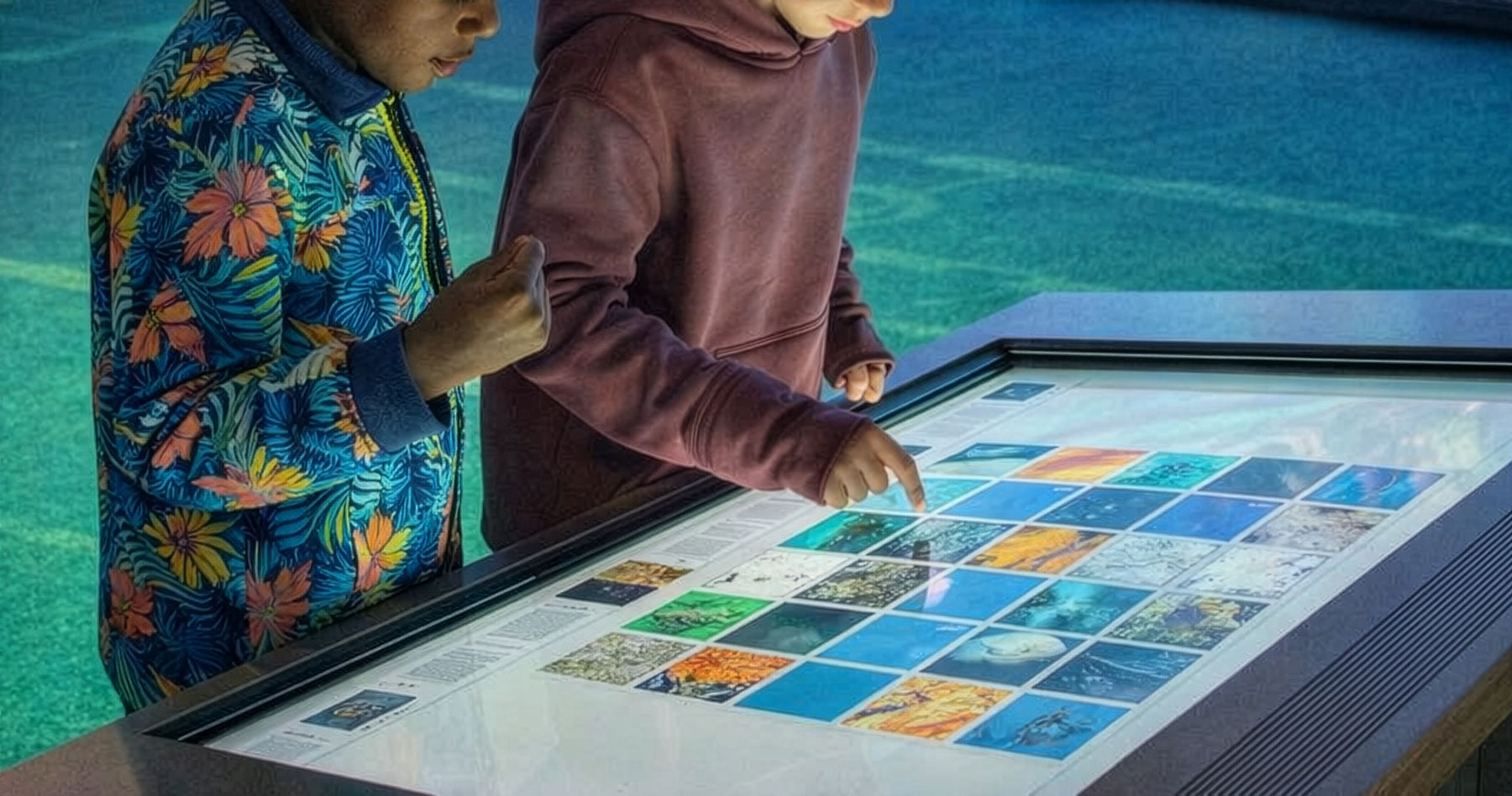 Tavolo display touch per musei e mostre