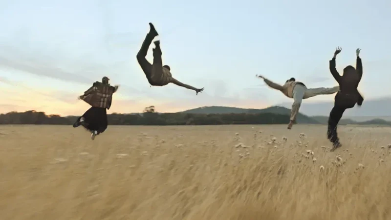 Burberry_Open_Spaces_Campaign