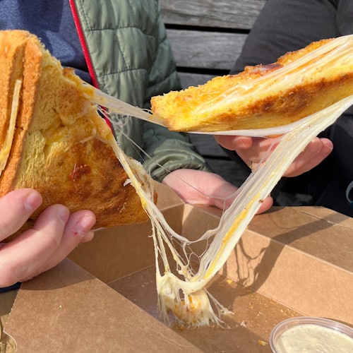 A holland sajtos melegszendvics!