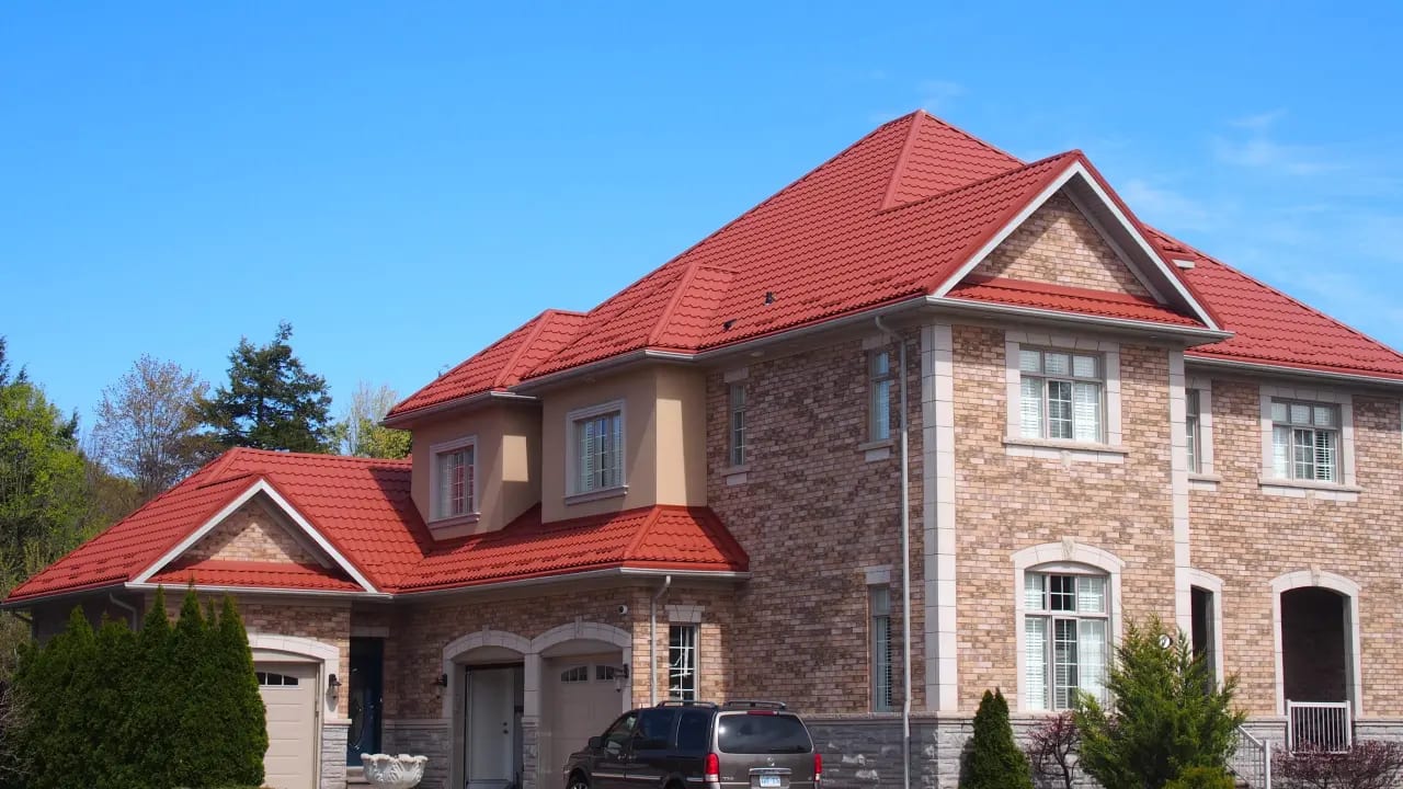 Steel roofing installation Terrebonne - Metal Roof Montreal team