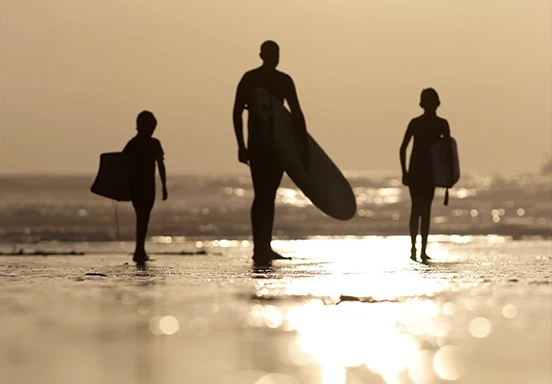 Bodyboard et surf en famille