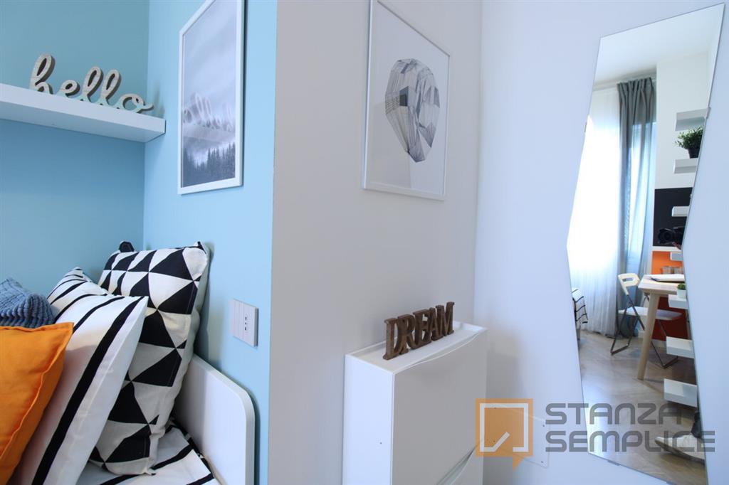 9 sqm room in Via Zadei, Brescia