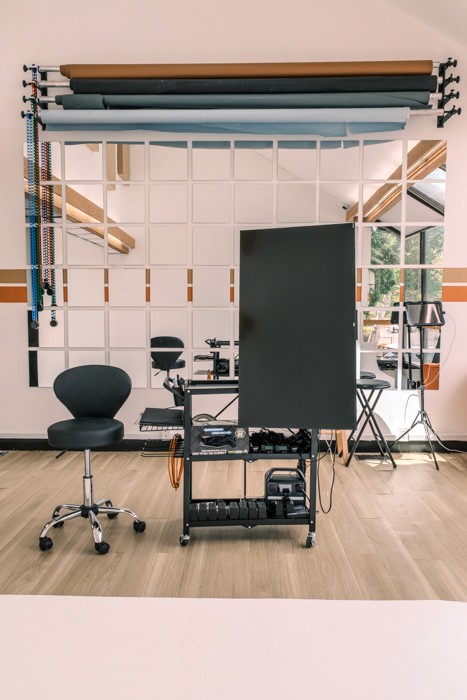 inside of photography studio showing photography tethering cart