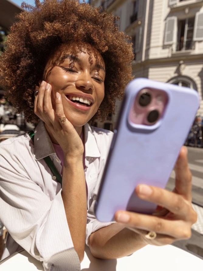 person making a contactless payment with a card