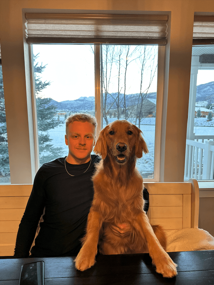 a person wearing a baseball cap