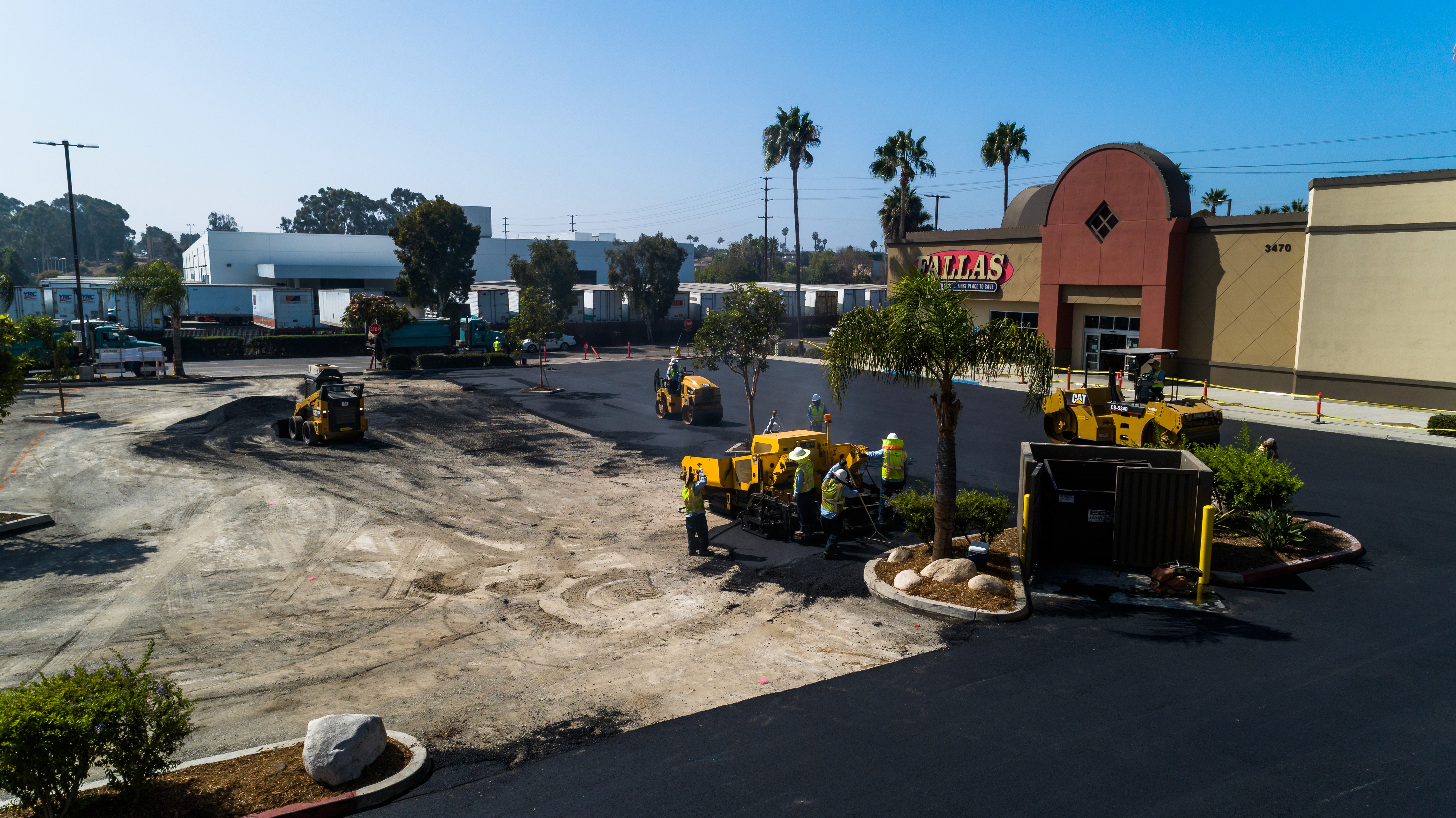 shopping center asphalt paving project