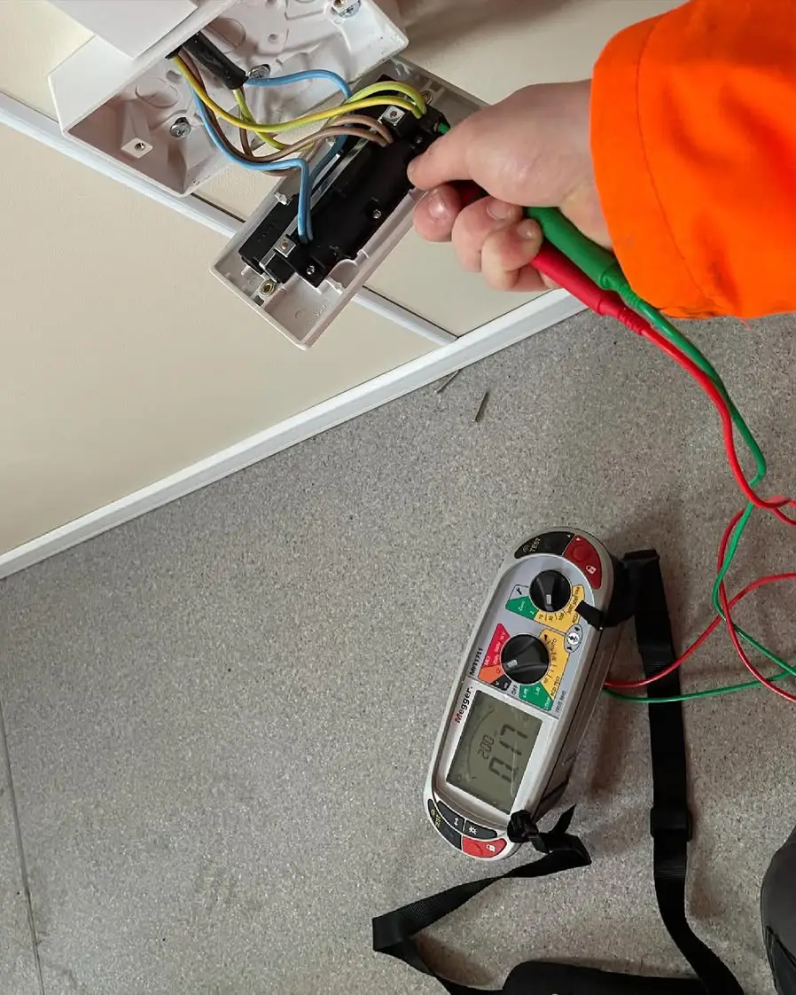 Socket testing