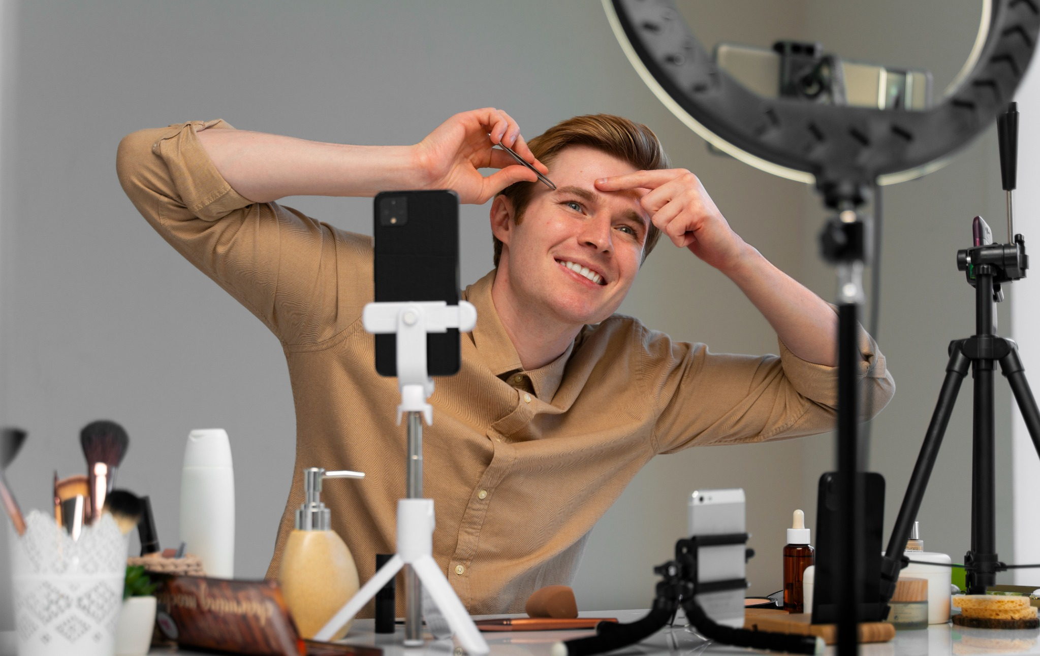 Discover premium men's grooming products, honest reviews, and expert styling tips with Justin L. Deltoro. Look sharp and stay confident every day.