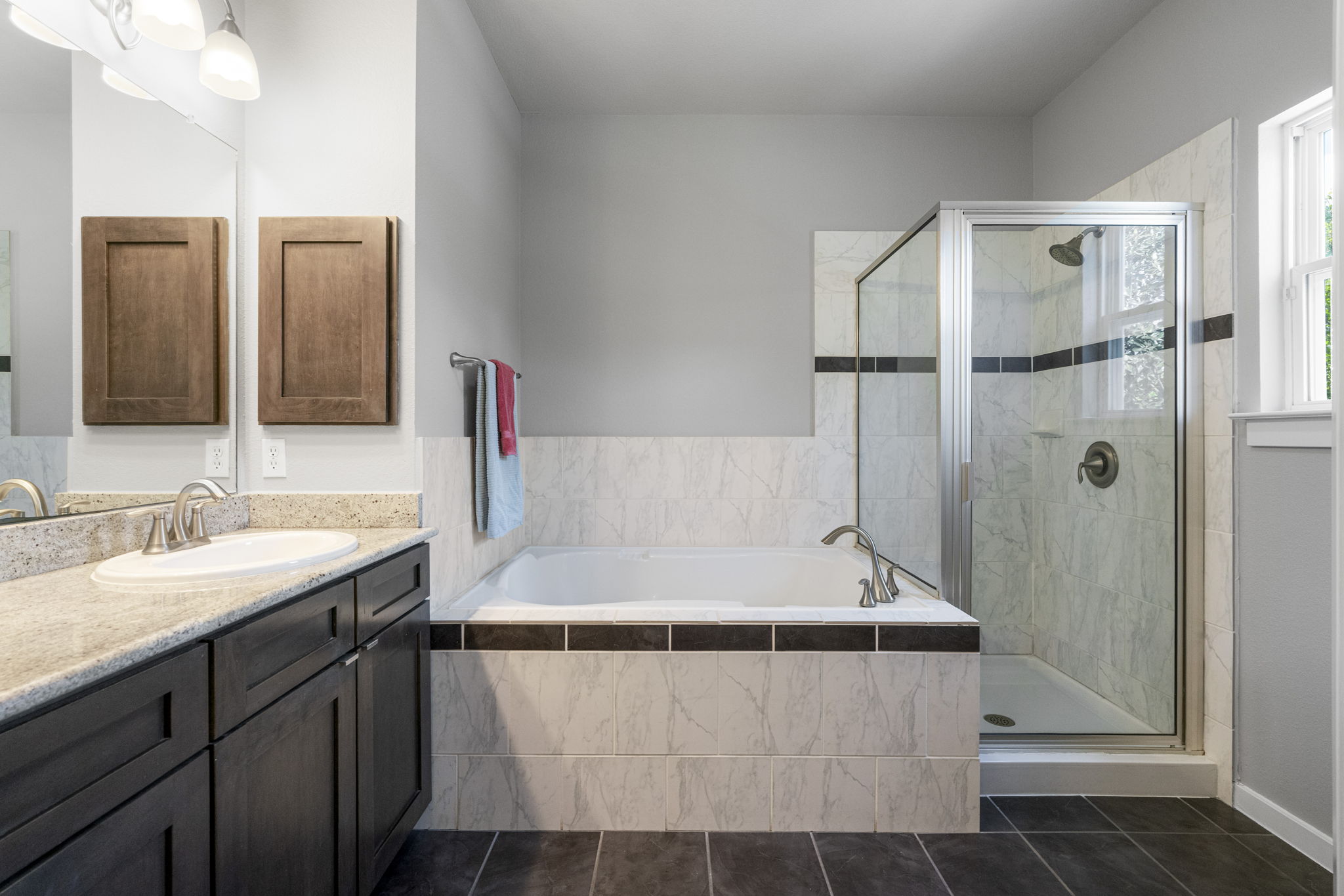 2057 Zach Scott Street Primary Bathroom