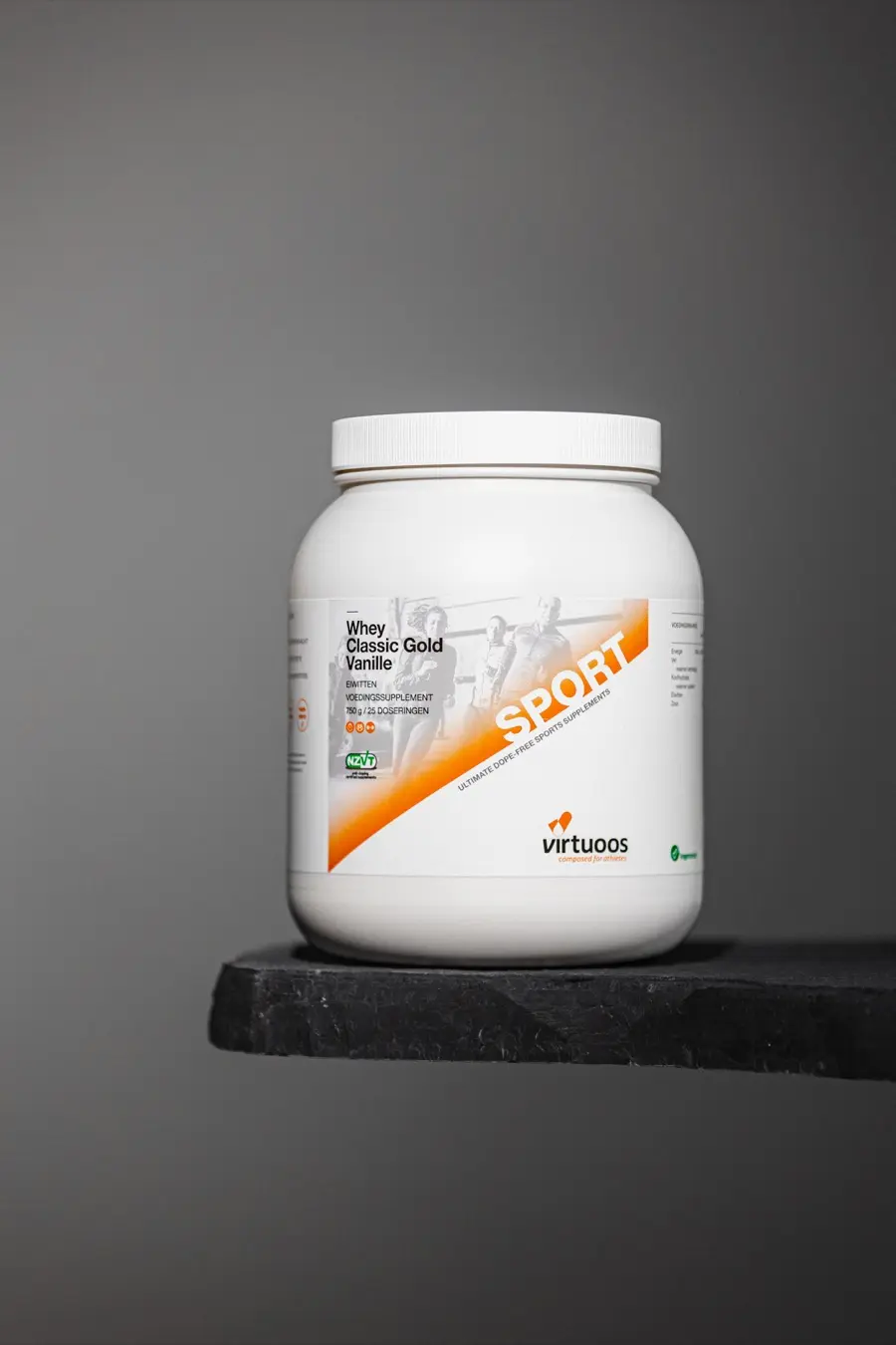 Virtuoos product foto in studio met grijze achtergrond