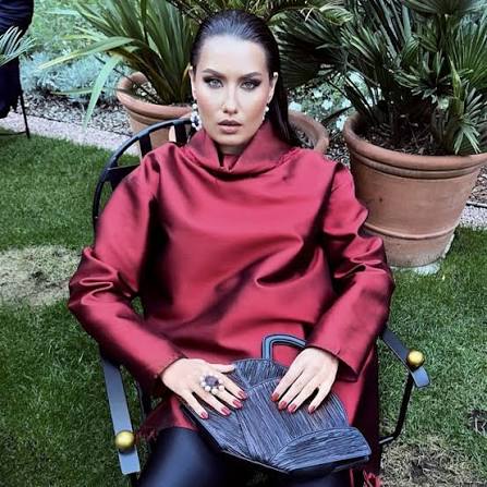 Snejana Barteneva, Co-Founder & Creative Director at CROSS X BODO.
