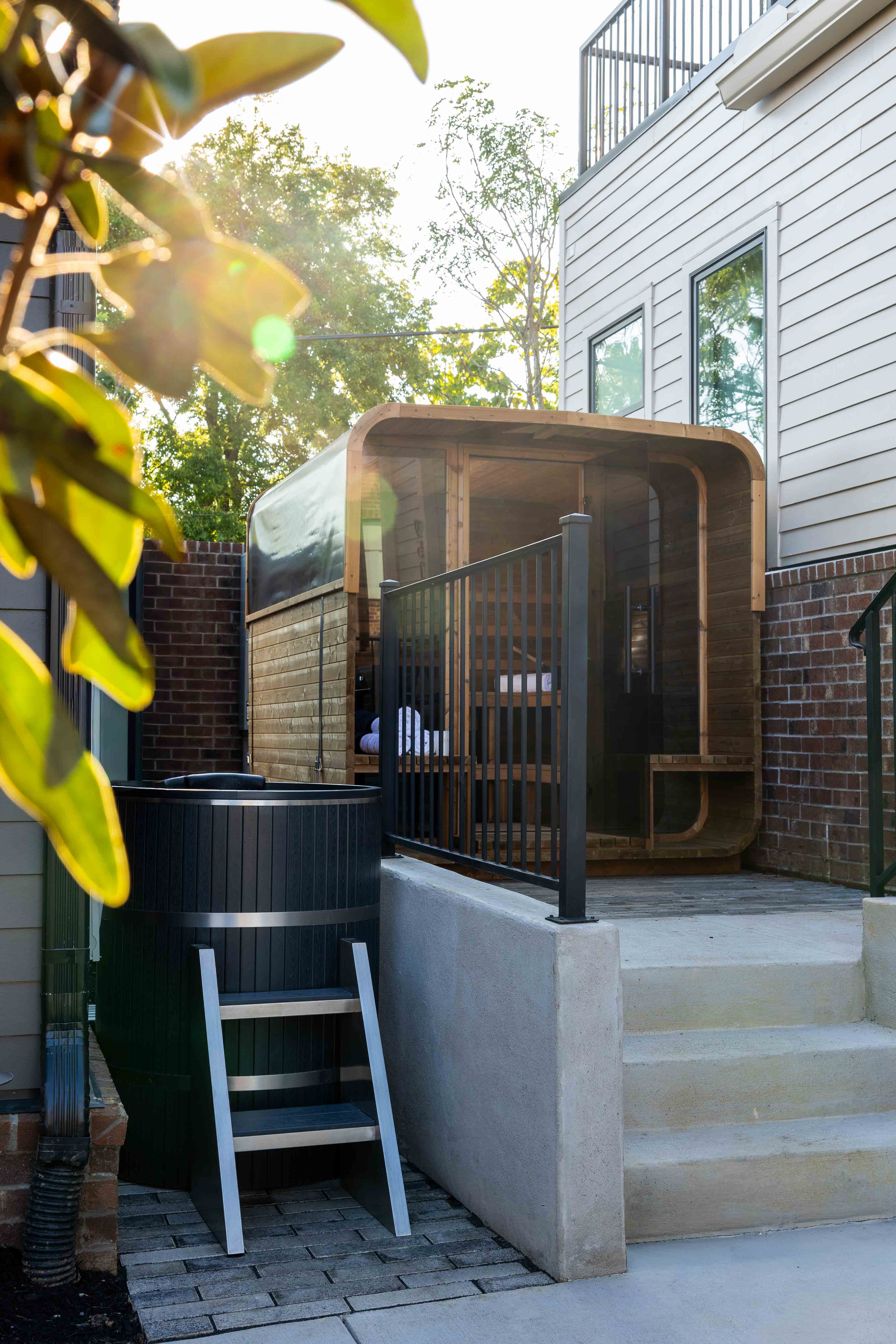 Cold Plunge and Sauna - Noa Nashville