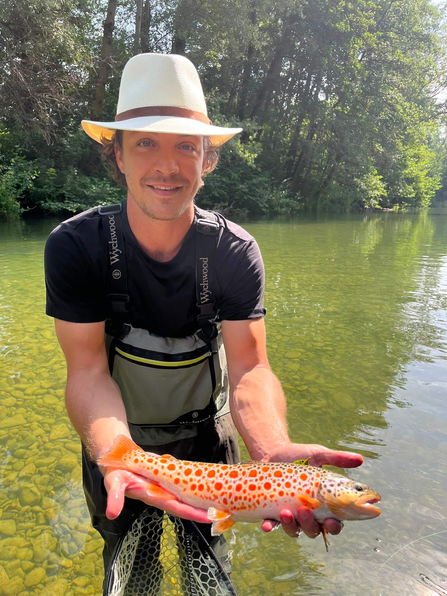 Discover the beauty of fly fishing on the Tiber River in Tuscany. Enjoy trout fishing in scenic settings and savor the region's renowned food and wine. Expert guides provide instruction in dry fly, streamer, and nymph fishing. Perfect for a memorable Italian excursion.