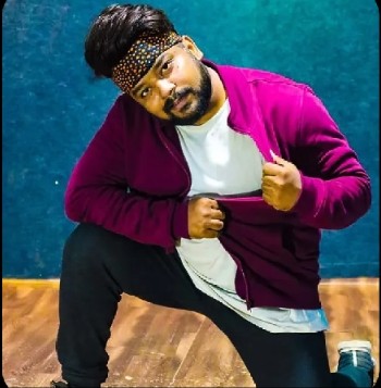 Prabitha Bhratanatyam teacher