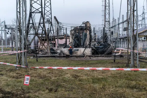 Transmission substation under persistent asset watch