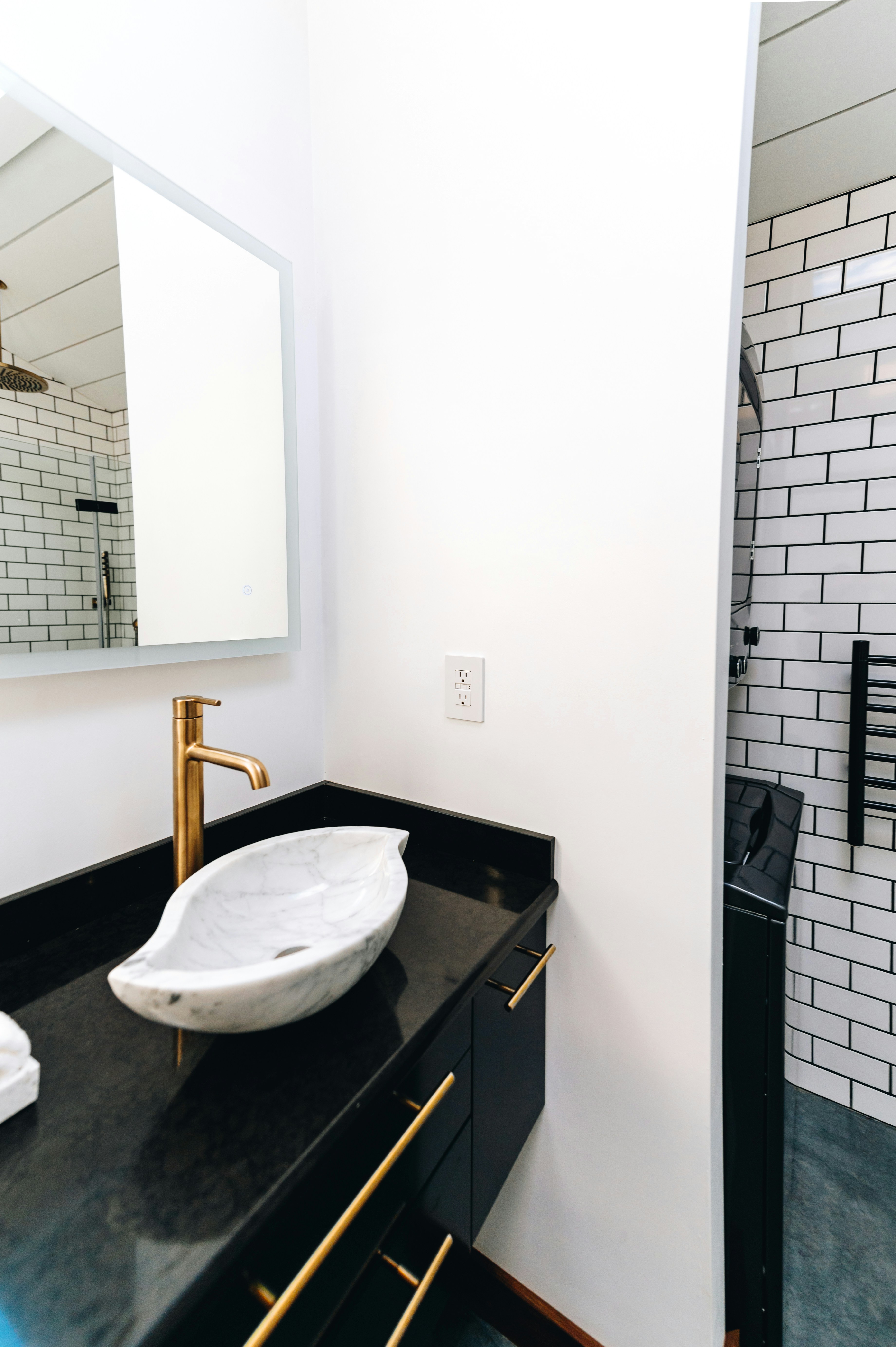 Bathroom Remodel Near Me: Expert Tips for Your Renovation